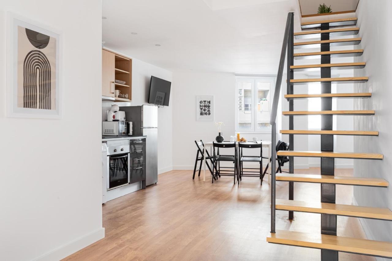 Altido Modern 2-Level Flats Near Ajuda Palace Lisbon Luaran gambar