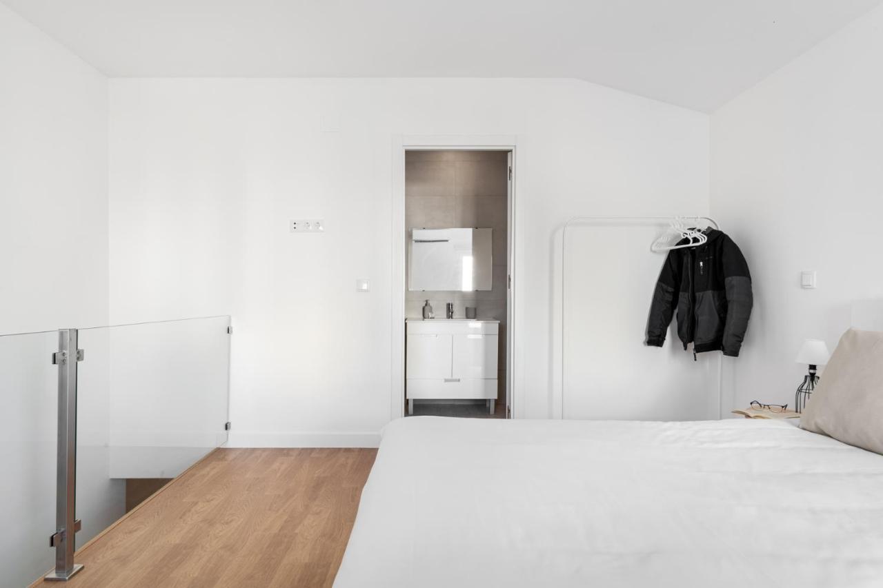 Altido Modern 2-Level Flats Near Ajuda Palace Lisbon Luaran gambar