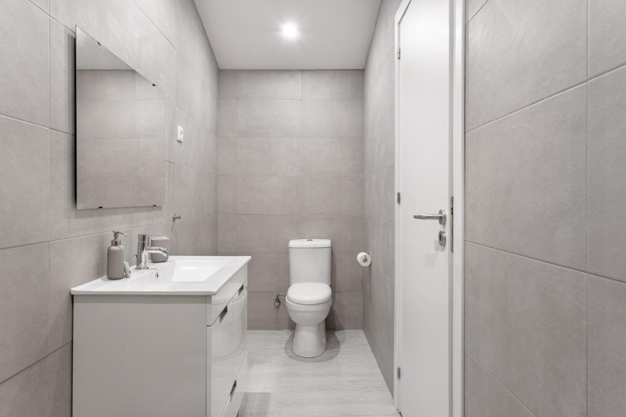 Altido Modern 2-Level Flats Near Ajuda Palace Lisbon Luaran gambar